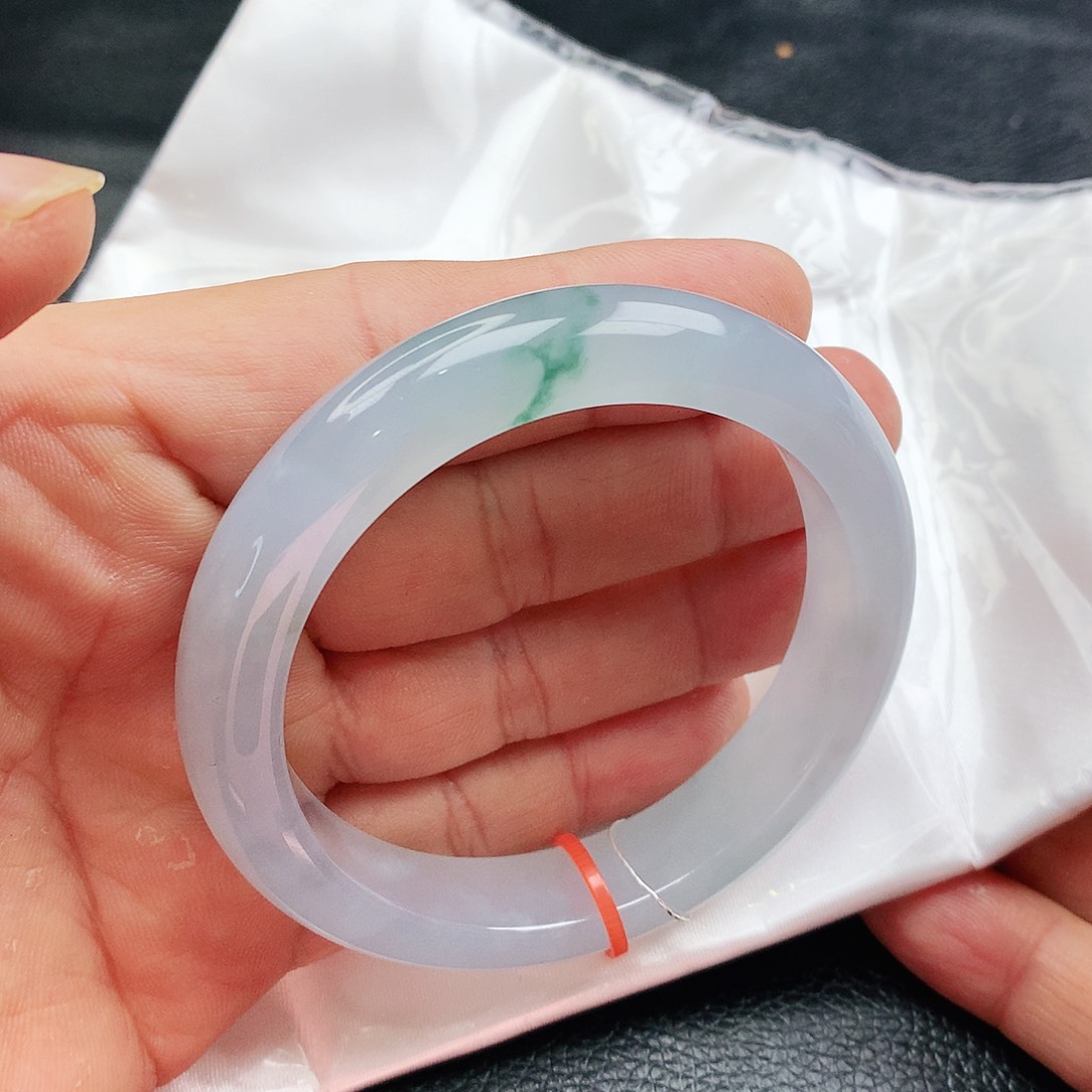 翡翠手镯未镶嵌天然翡翠手镯