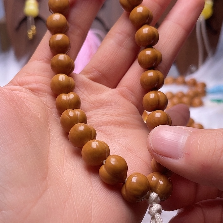 @***N吊坠猴头核桃10尺寸柯基屁桃