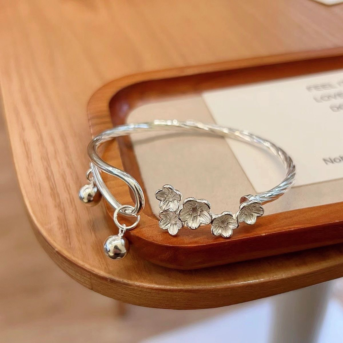 足银手镯 999.9梅花铃铛开口足银手镯41