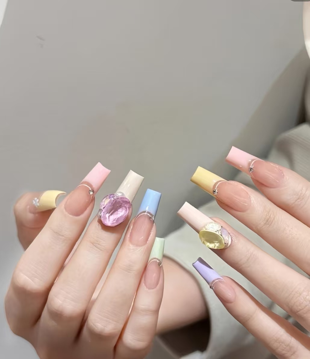 孤品穿戴甲默认wei瑕No退No换，完美者慎拍，下单备注编号（直播专用