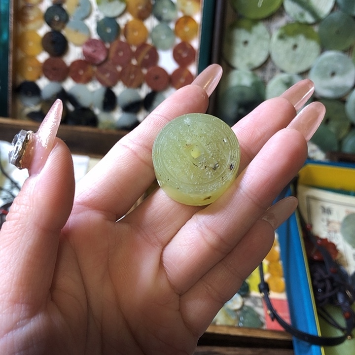 岫玉岫玉挂件未镶嵌