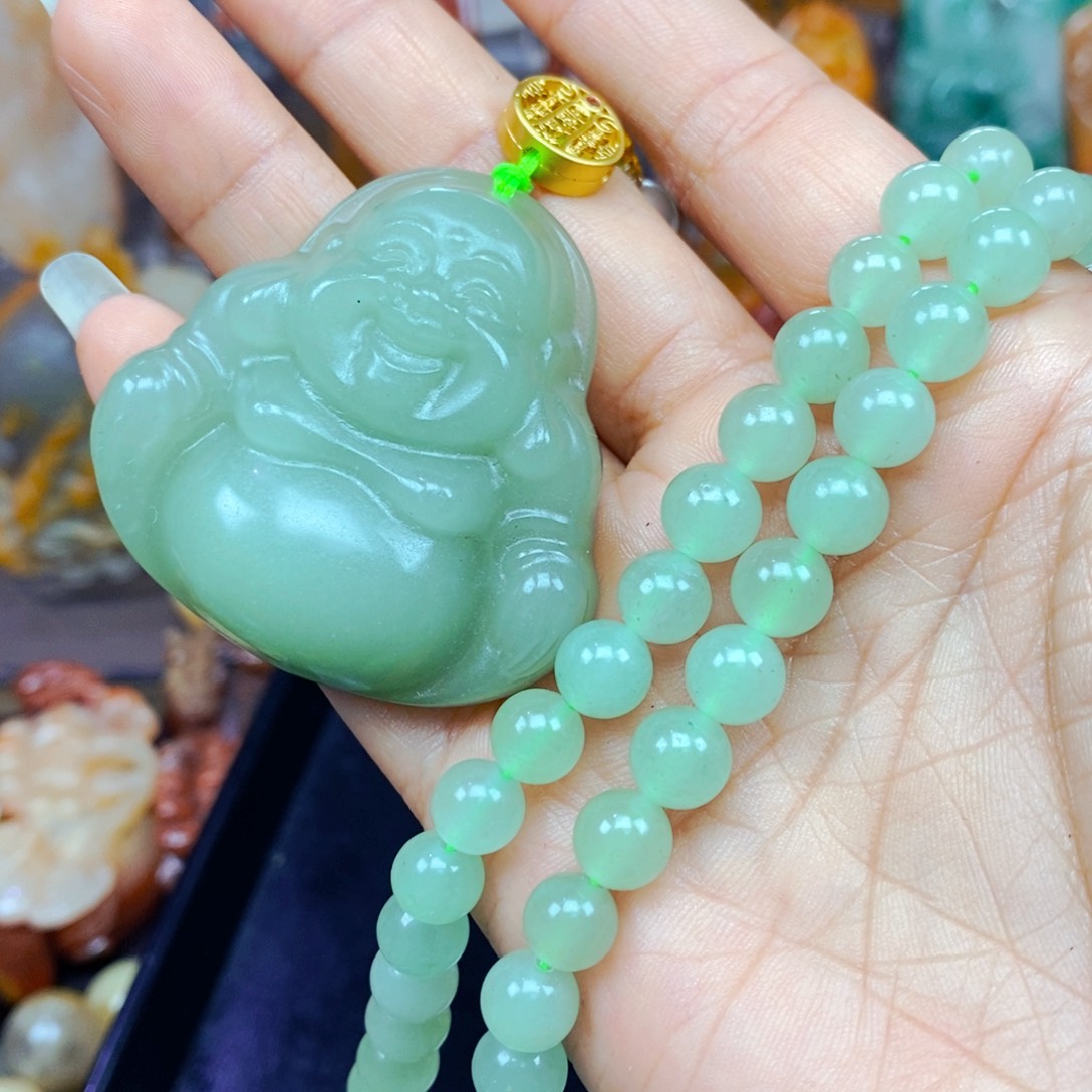 石英质玉（黄龙玉）未镶嵌颈饰