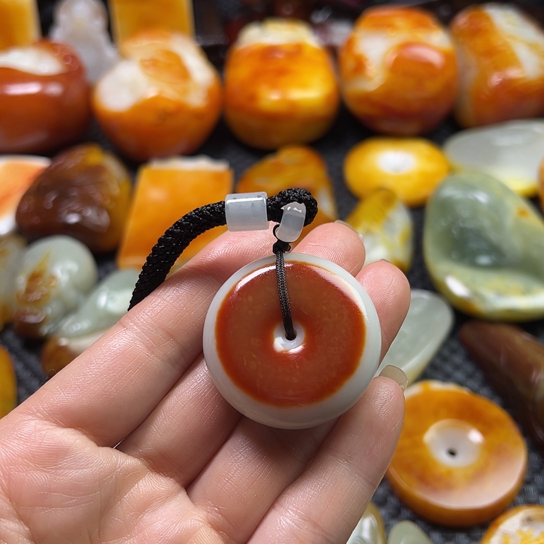 和田玉挂件未镶嵌