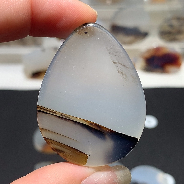 未镶嵌玛瑙/玉髓珠宝奇石