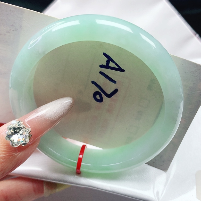 【闪购商品】翡翠手镯未镶嵌55.3圈