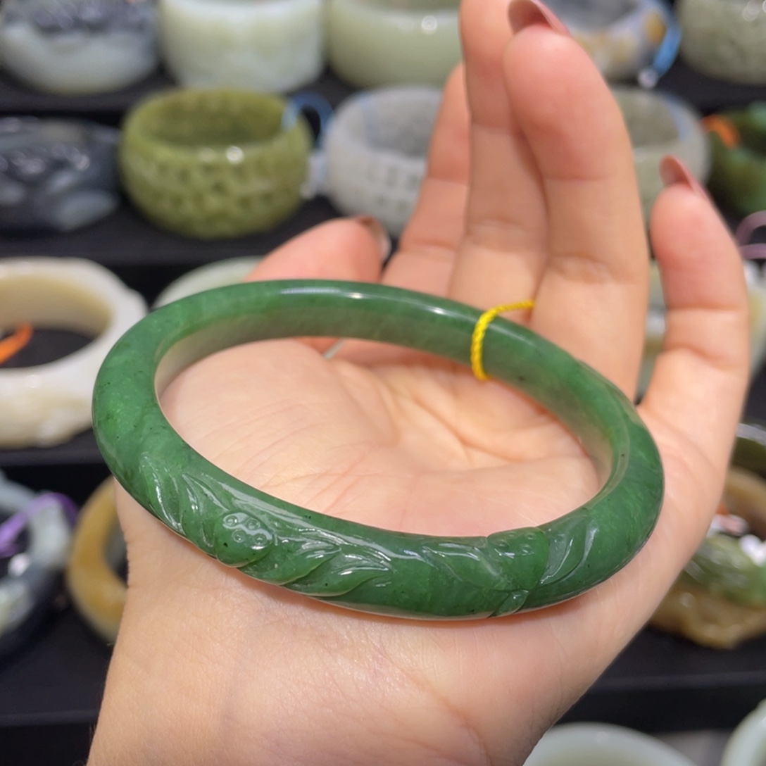 和田玉手镯未镶嵌43