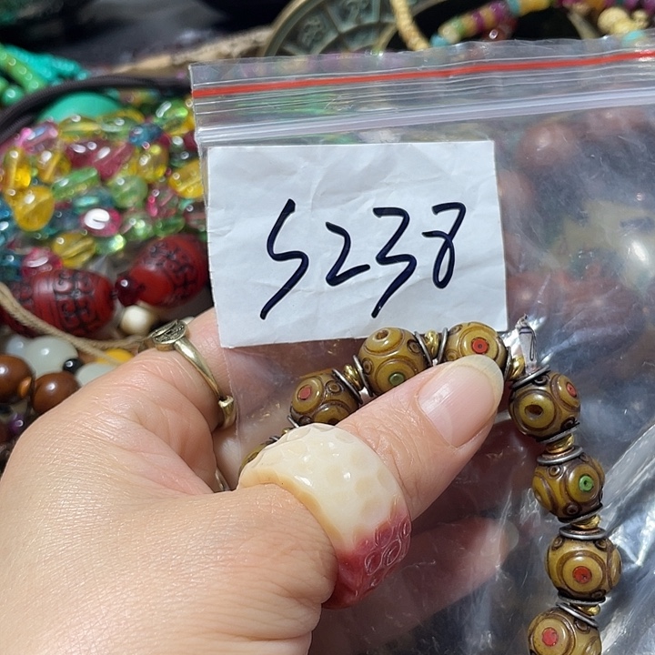 绝***琉璃/树脂/塑料类