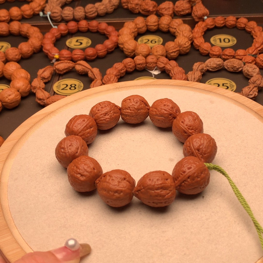 文玩核桃手串麻团
