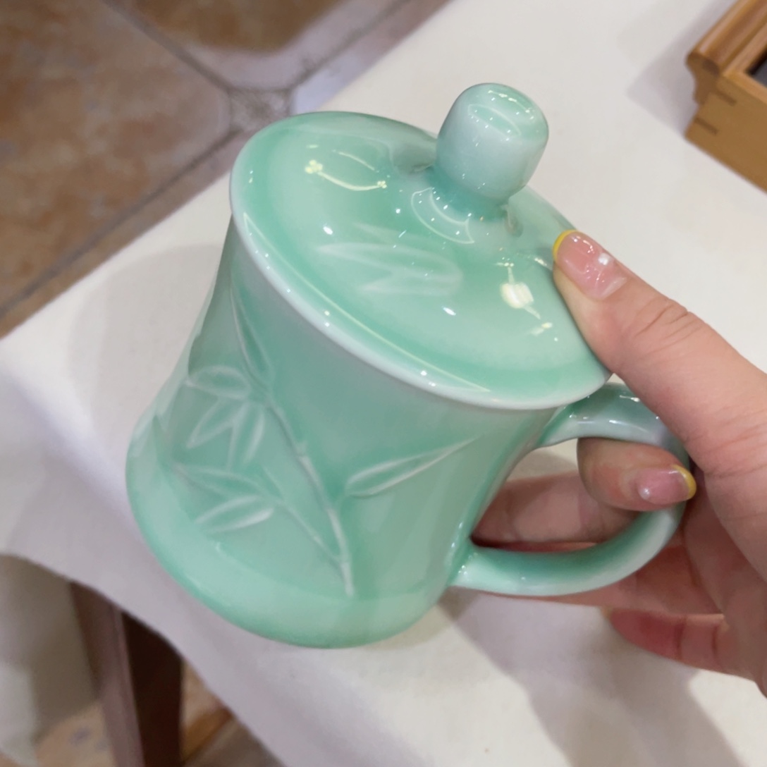 青瓷哈哈哈哈哈哈哈哈哈哈哈