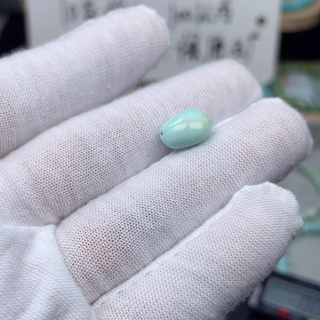 南红玛瑙未镶嵌珠宝奇石