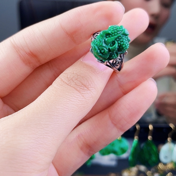 翡翠戒指银S925镶嵌饰品