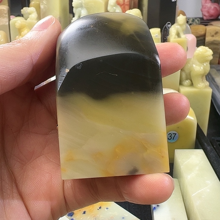 青田石青田封门黑白菜花