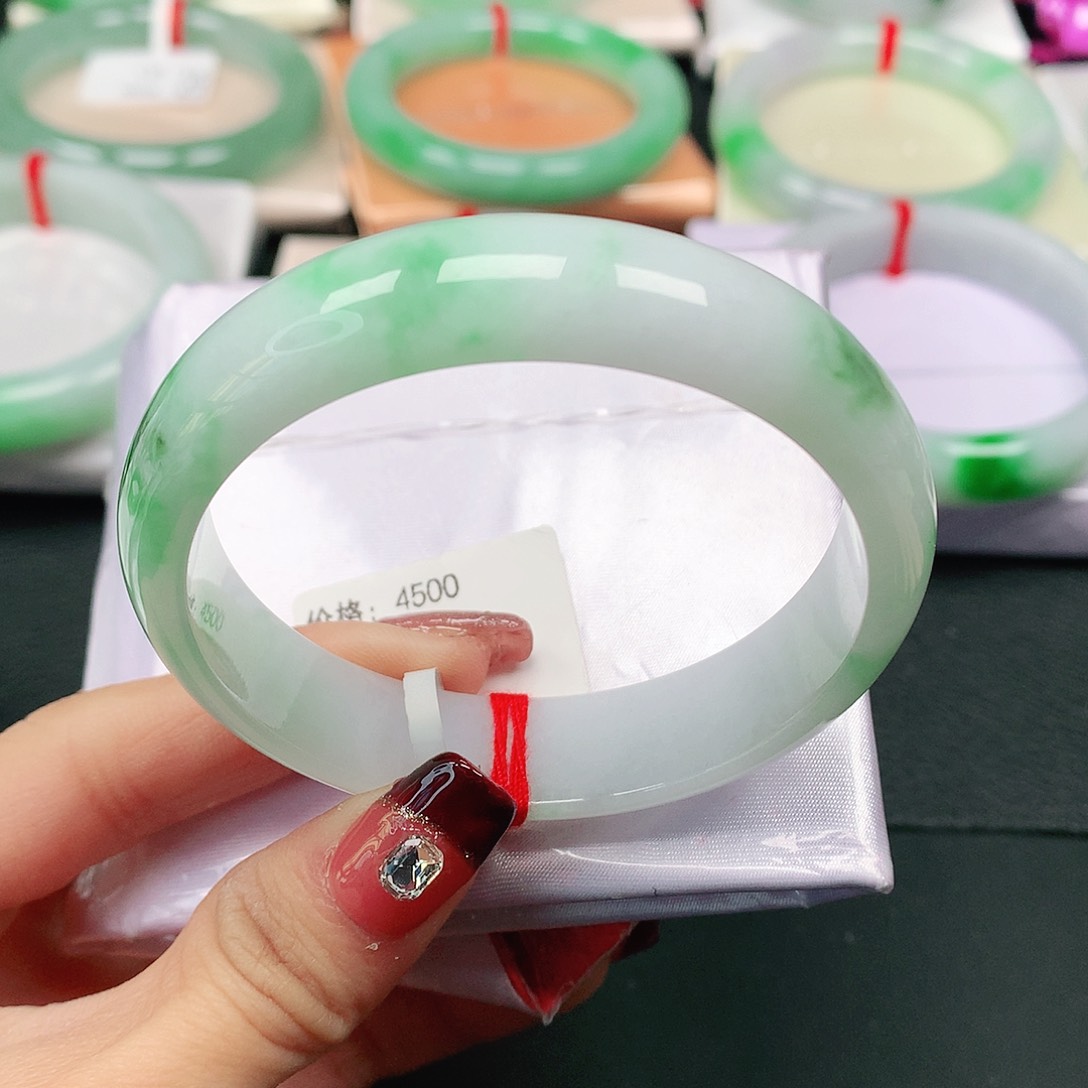 翡翠手镯未镶嵌天然翡翠手镯55