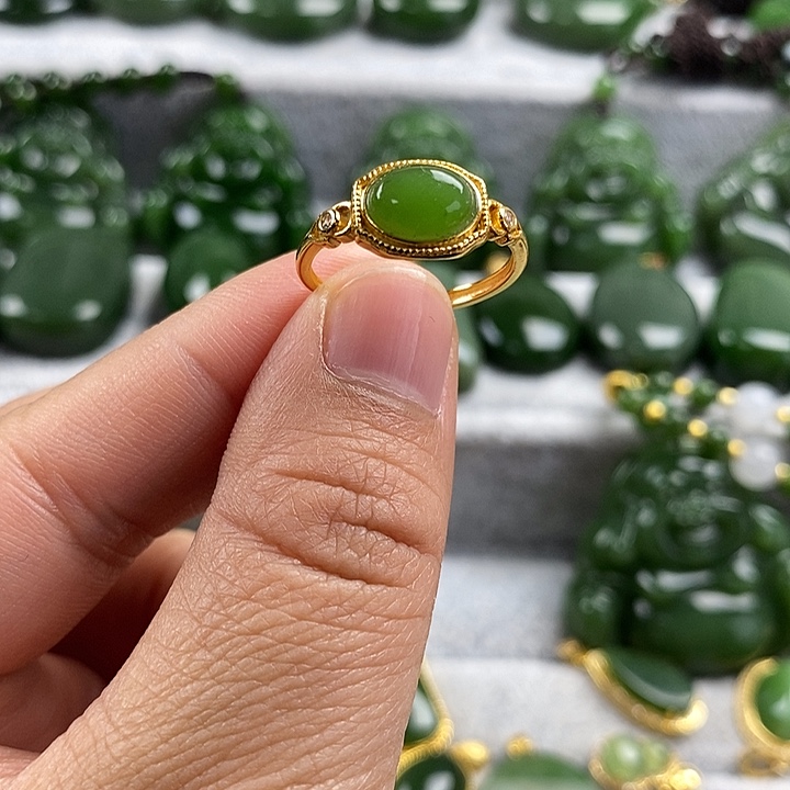 和田玉（碧玉）未镶嵌颈饰