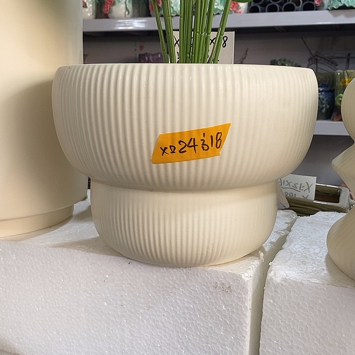 摆件多肉植物盆瑕疵有孔