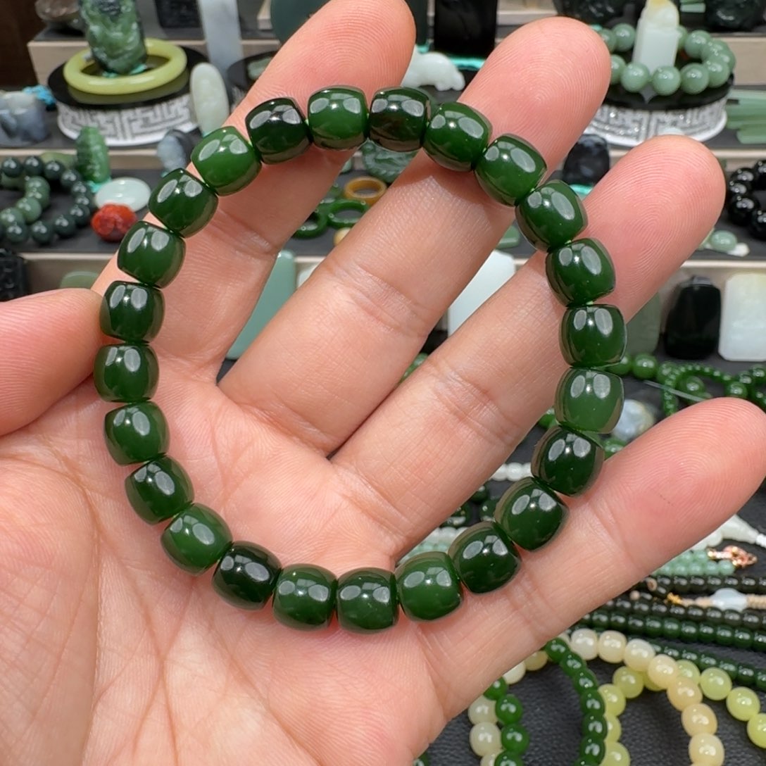 和田玉（碧玉）未镶嵌手链