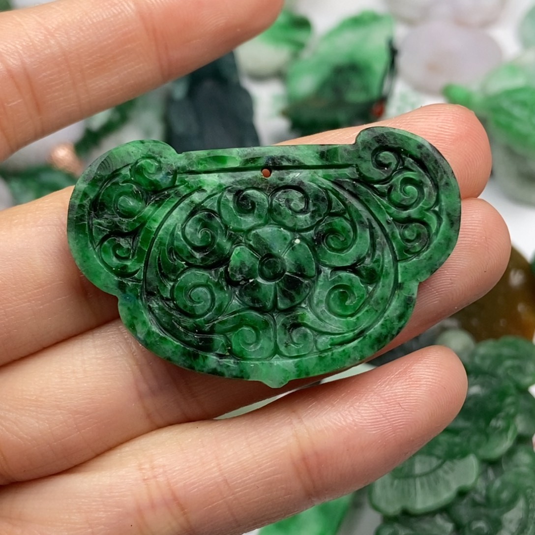 定制翡翠未镶嵌翡翠