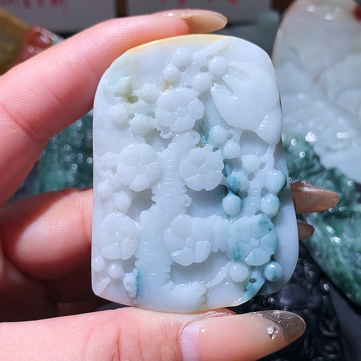 翡翠未镶嵌颈饰保真天然A货翡翠