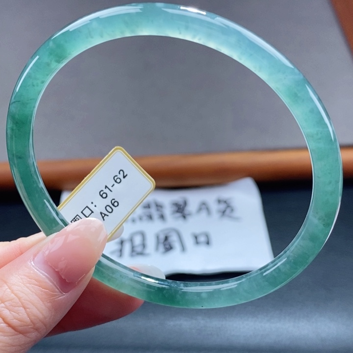 翡翠未镶嵌手镯翡翠手镯35