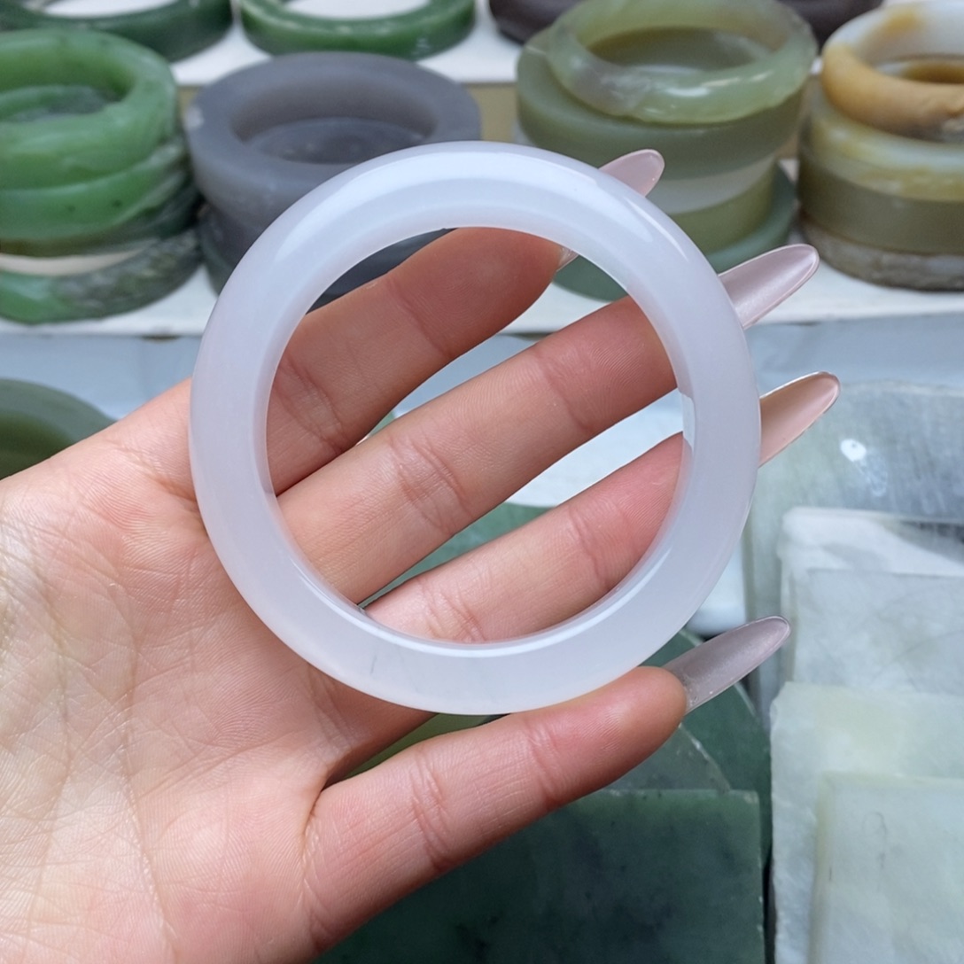 【闪购商品】石英质玉手镯未镶嵌成品