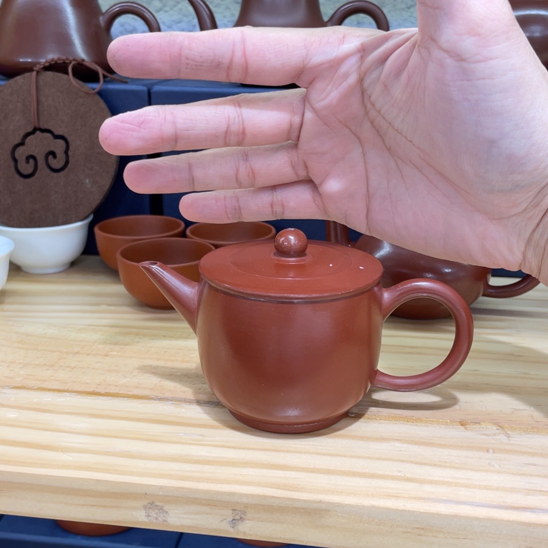 马*汉瓦大红袍130毫升，全品一套