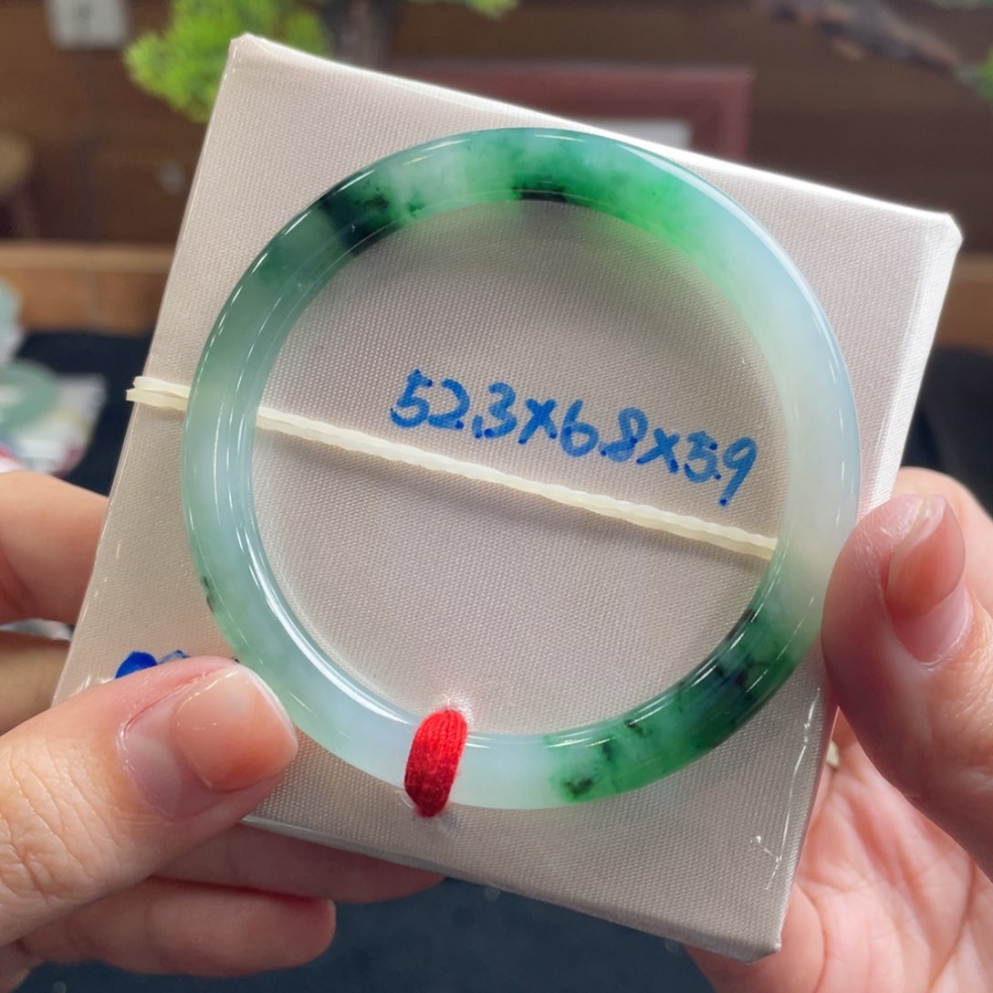 翡翠手镯未镶嵌52.3 圆条