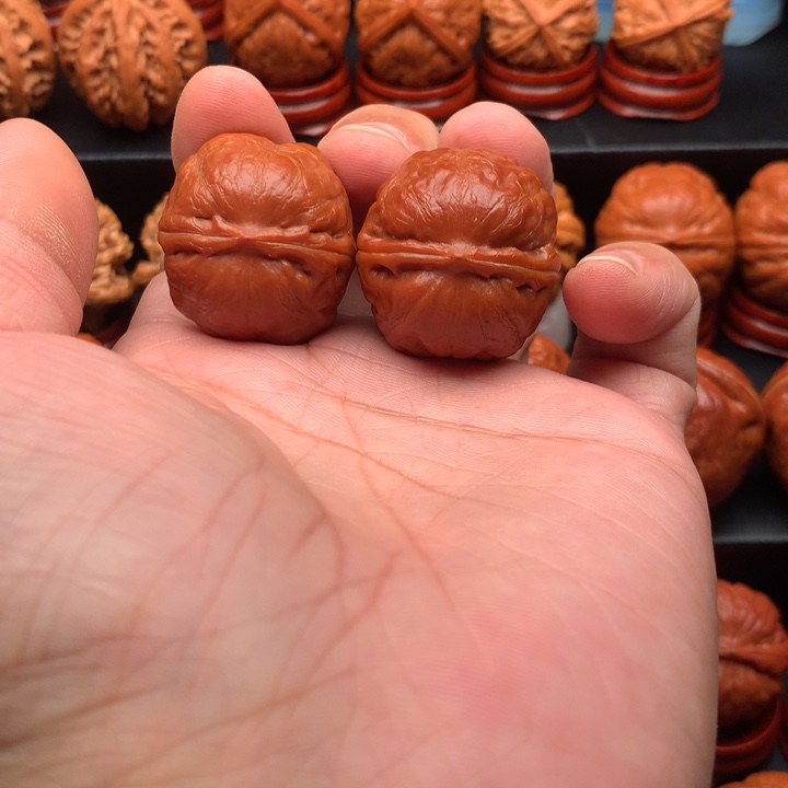 把件桃核浩*野生小手捻