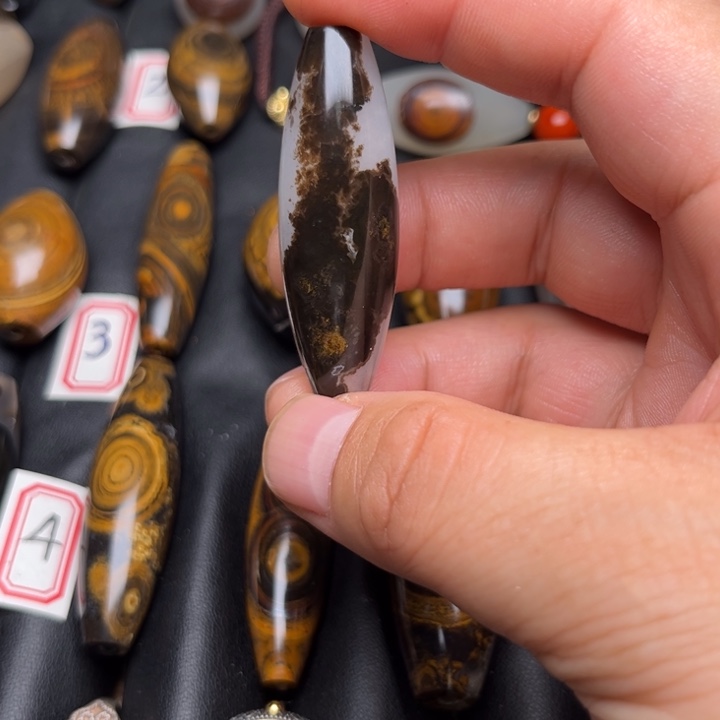 石英质玉珠宝半成品未镶嵌心**旧