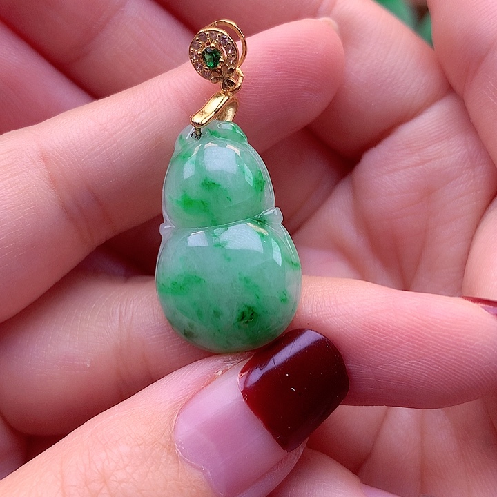 翡翠颈饰银S925镶嵌翡翠