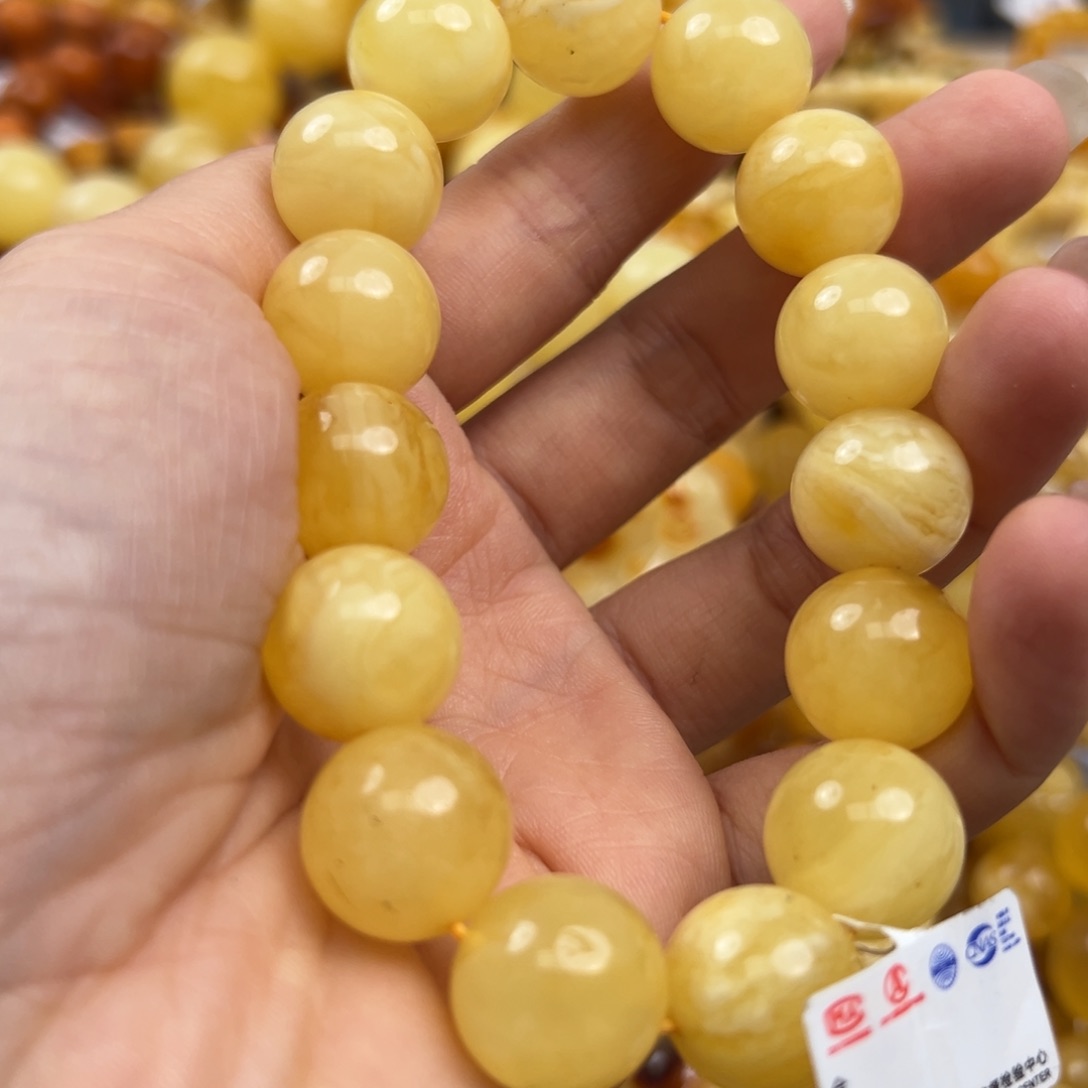 未镶嵌琥珀珠宝奇石