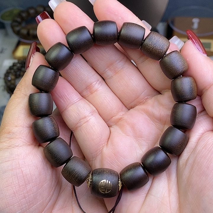 沉香手串和*越南芽庄白棋楠玉化沉水
