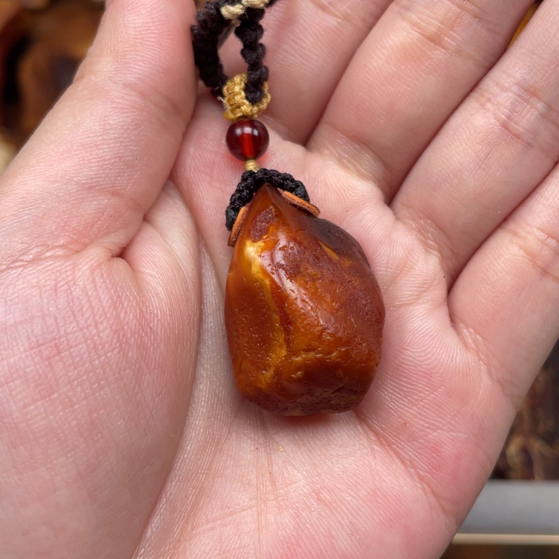 未镶嵌蜜蜡珠宝奇石