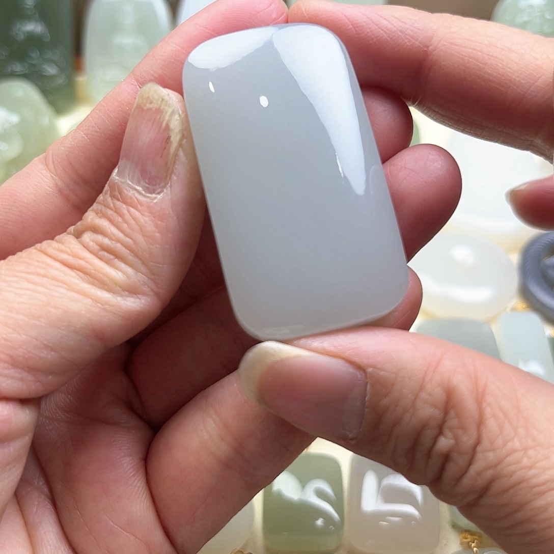 和田玉挂件未镶嵌