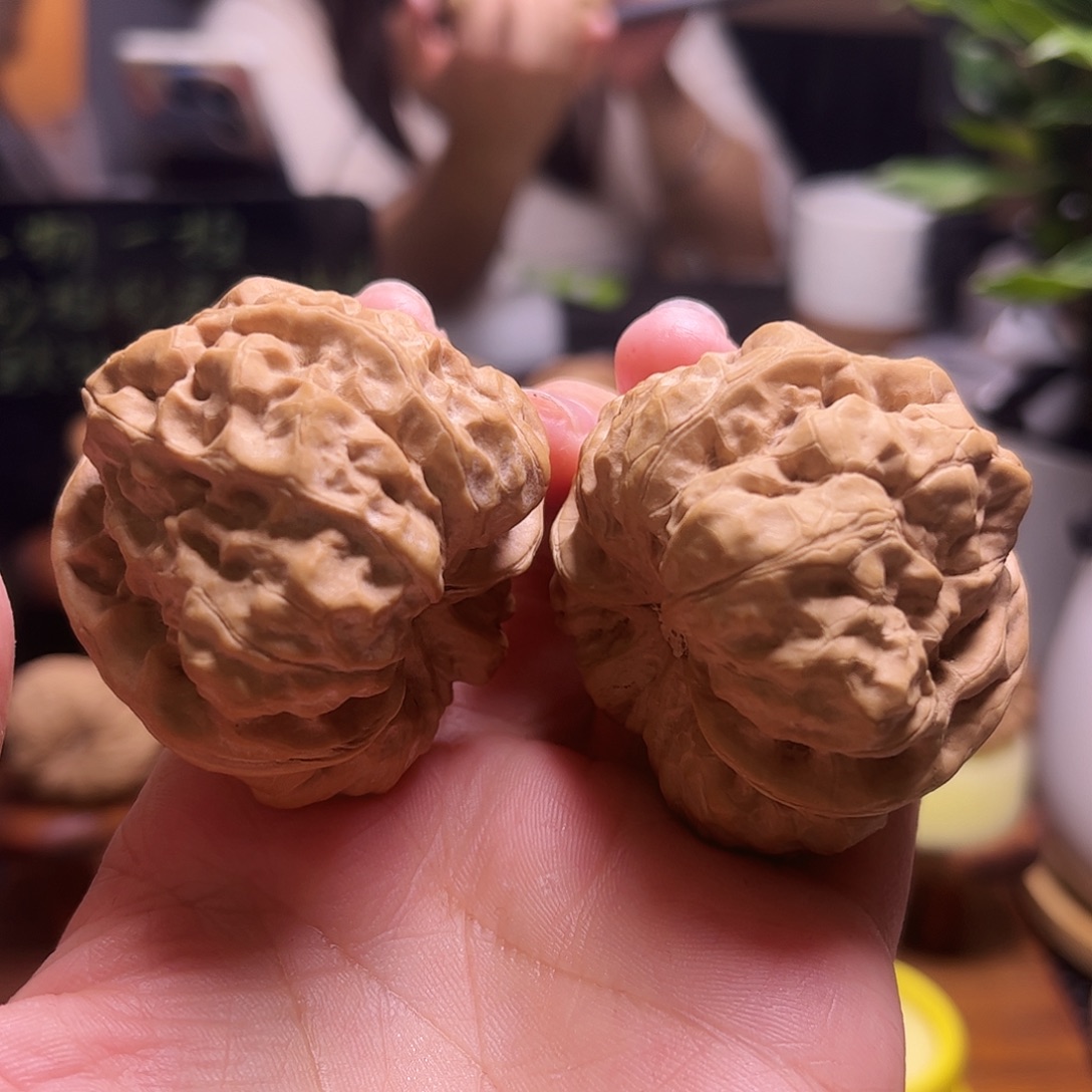 文玩核桃把件46尺白茬蛤蟆51