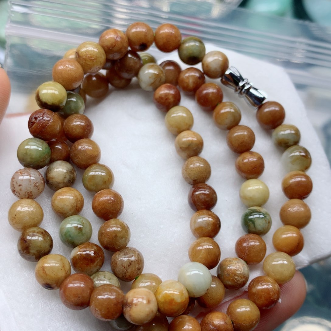 翡翠颈饰未镶嵌手串