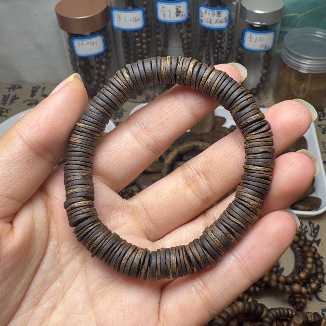 沉香碎屑沉香卡8沉水片片珠