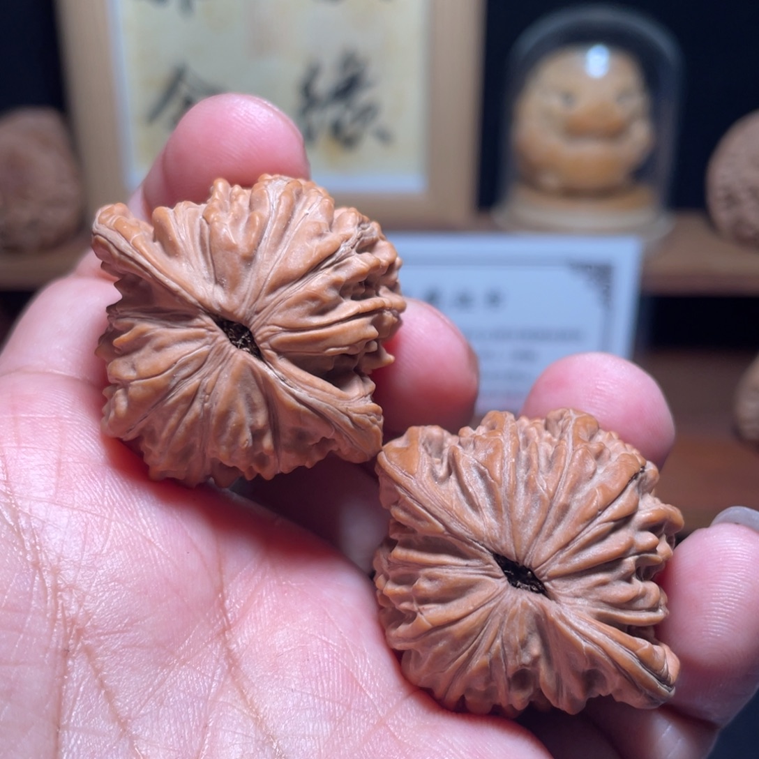 7***把件文玩核桃汉高楼39尺