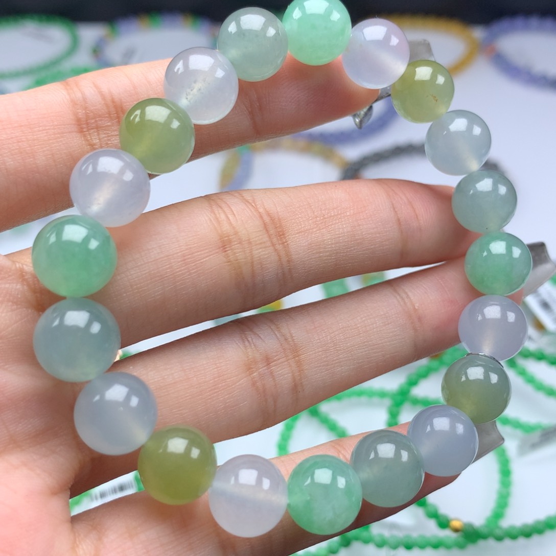 翡翠手链未镶嵌卡