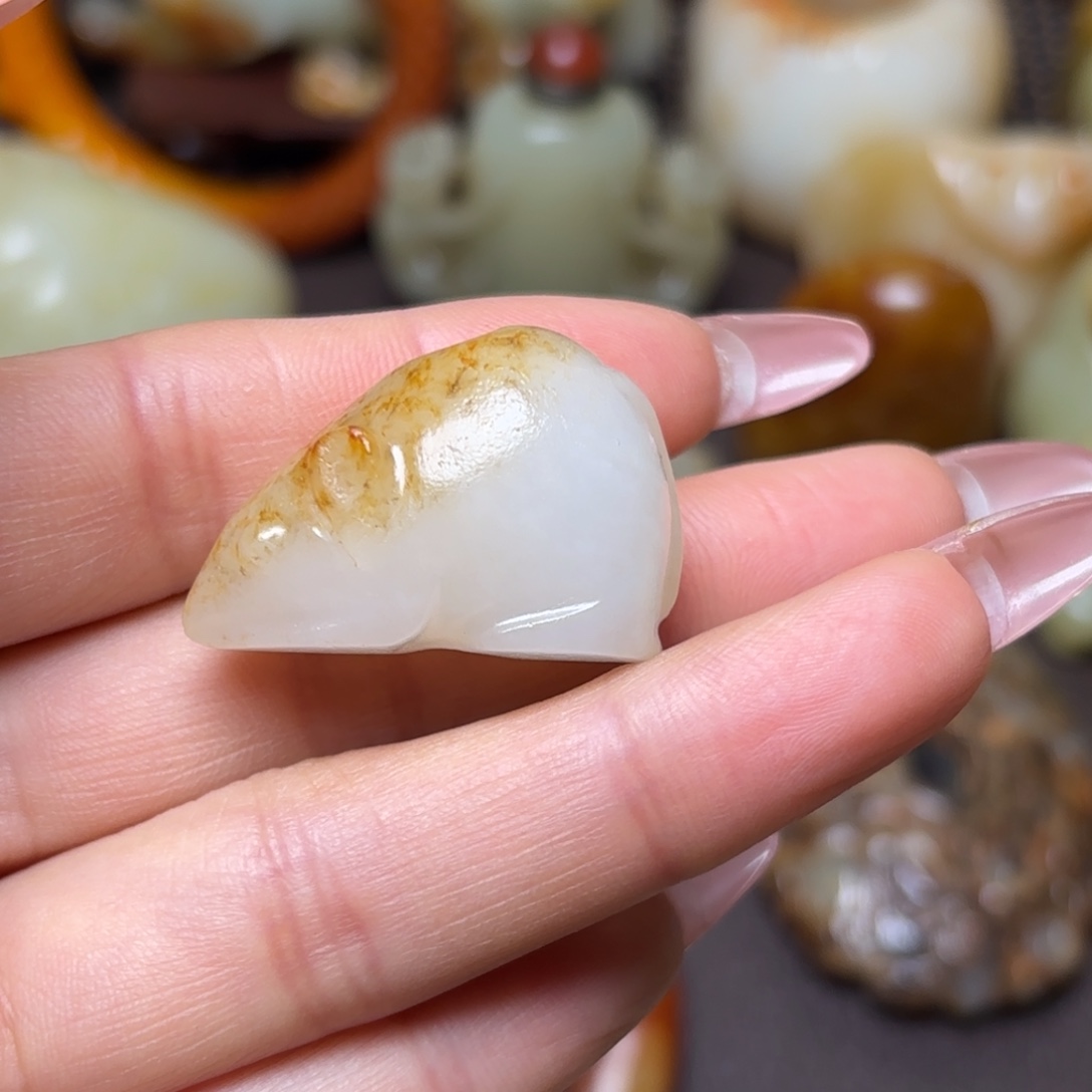 用***9和田玉未镶嵌挂件