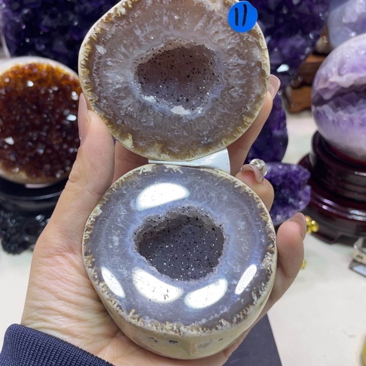 未镶嵌水晶大型摆件（非配饰）