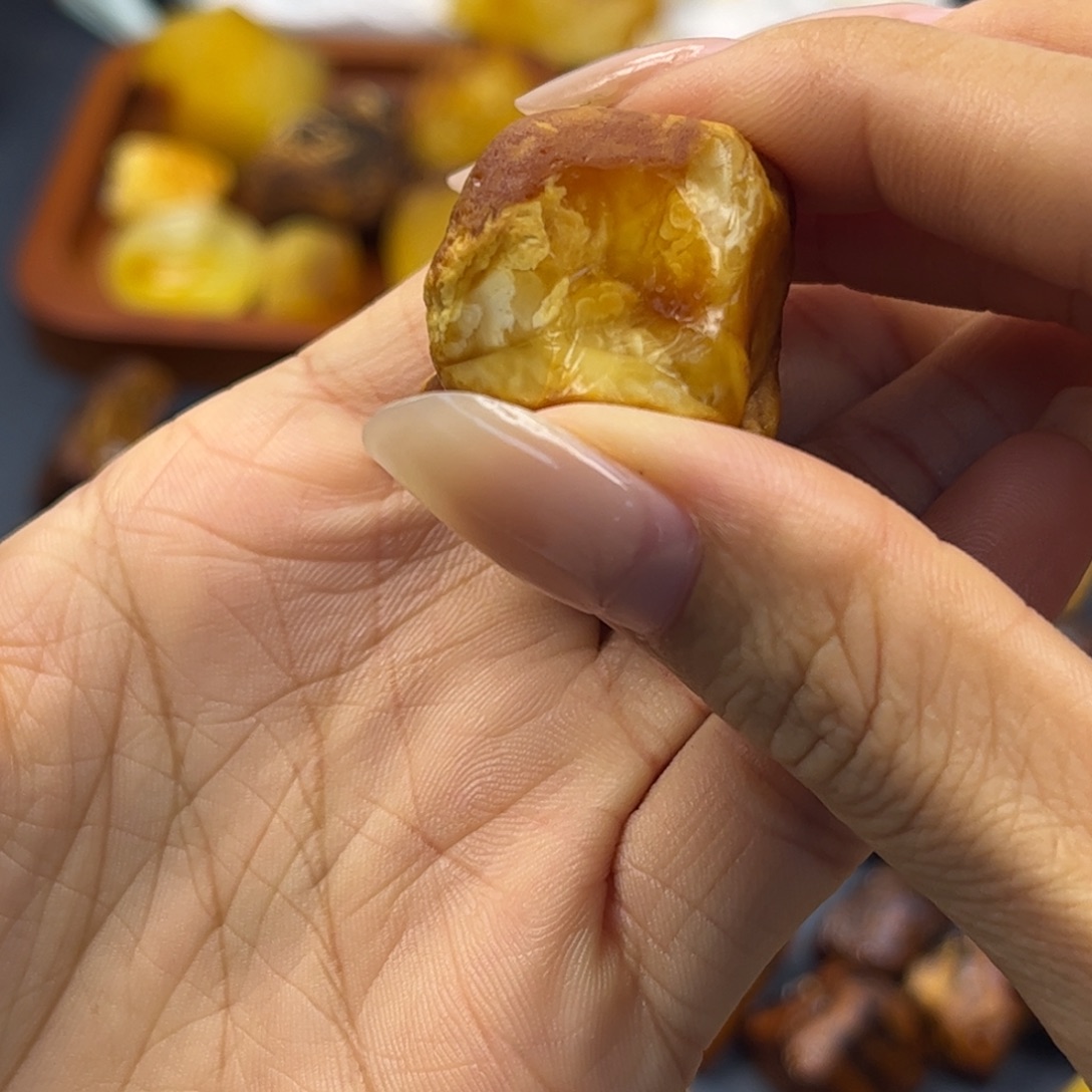 一****定制琥珀未镶嵌蜜蜡定制