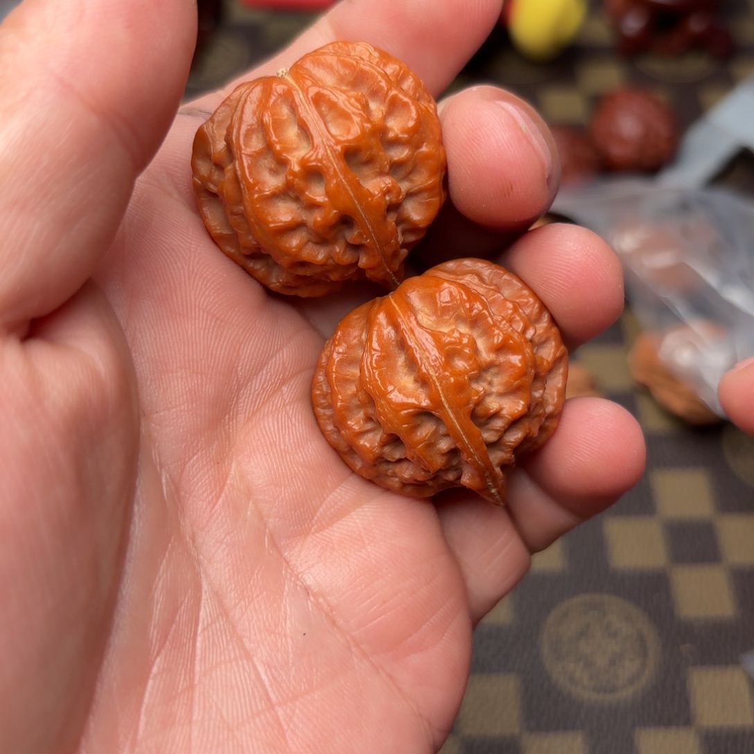 文玩核桃把件77000000