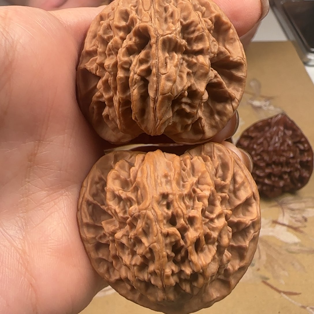 文玩核桃吊坠42-5秦皇帽