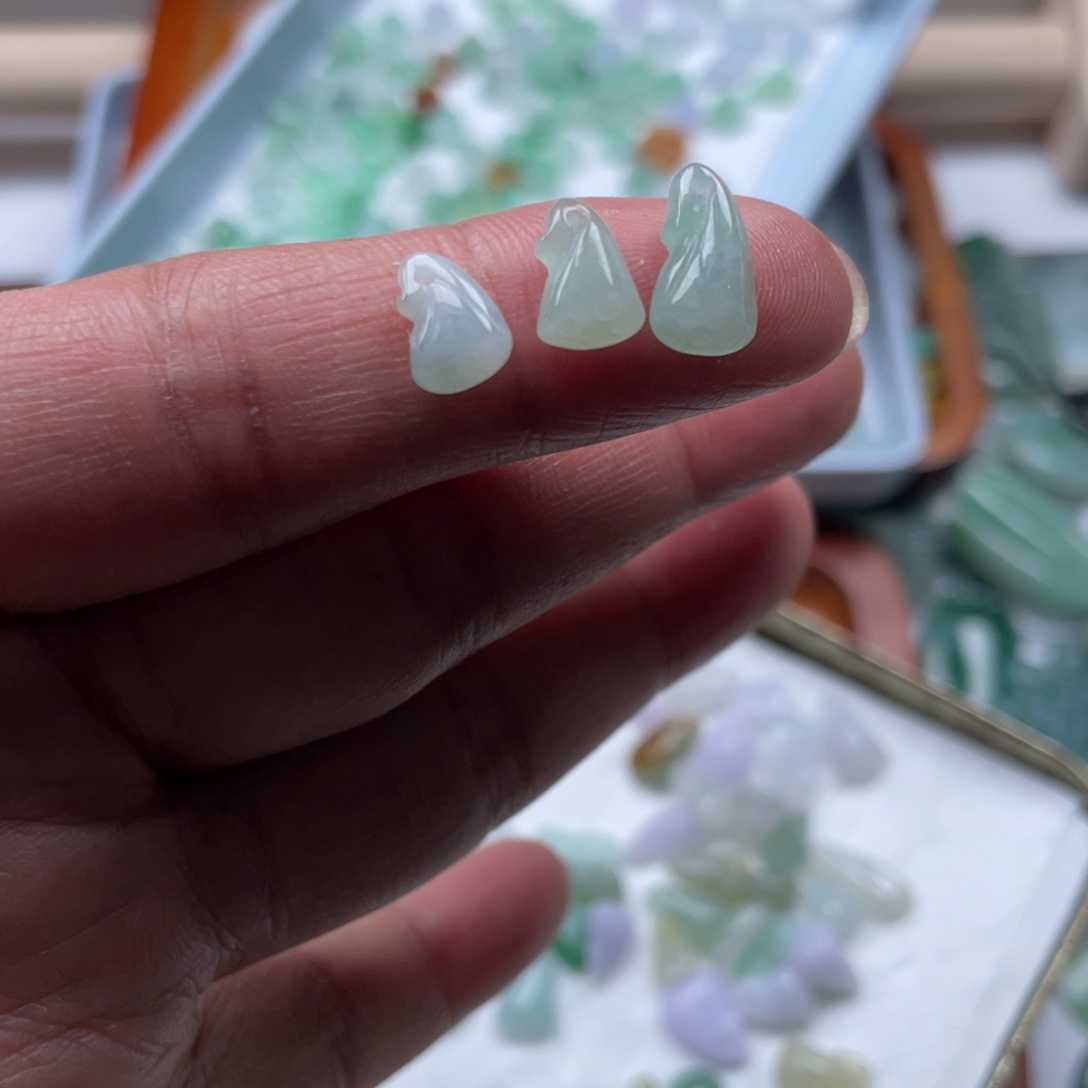 翡翠颈饰未镶嵌56756777