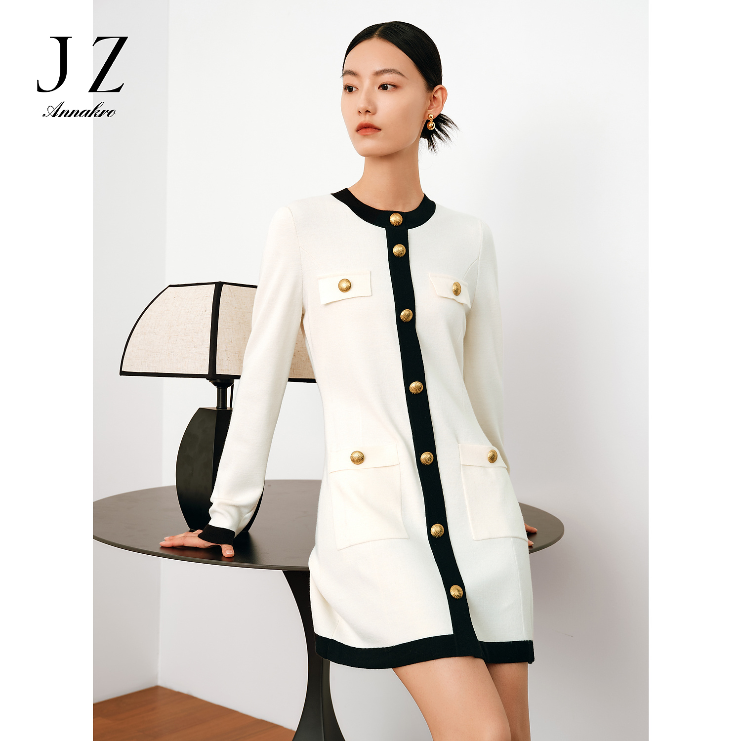 玖姿安娜蔻圆领小香风绵羊毛毛衫连衣裙女2025秋新款JTDQ31403