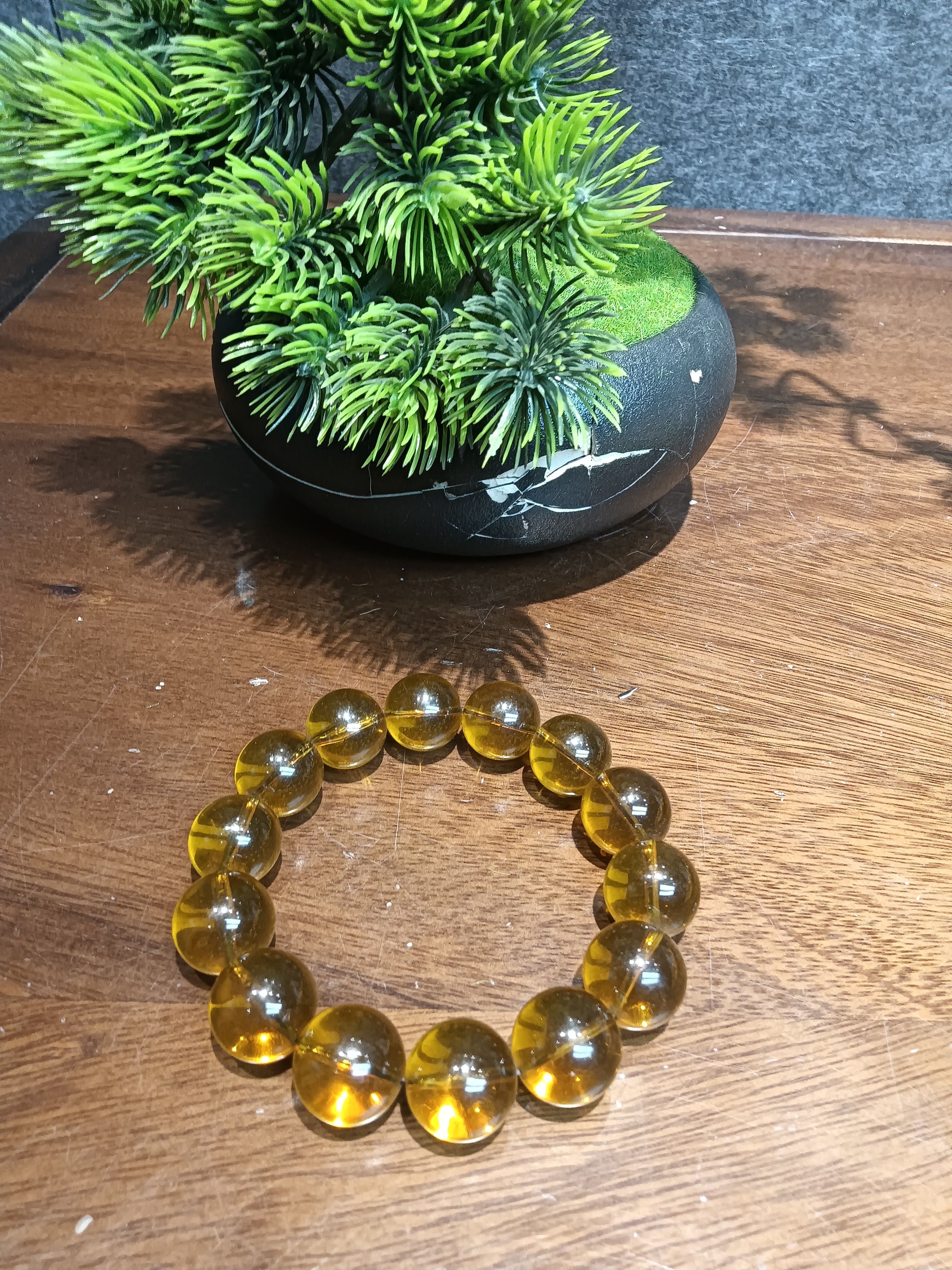 黄色东海水晶手串