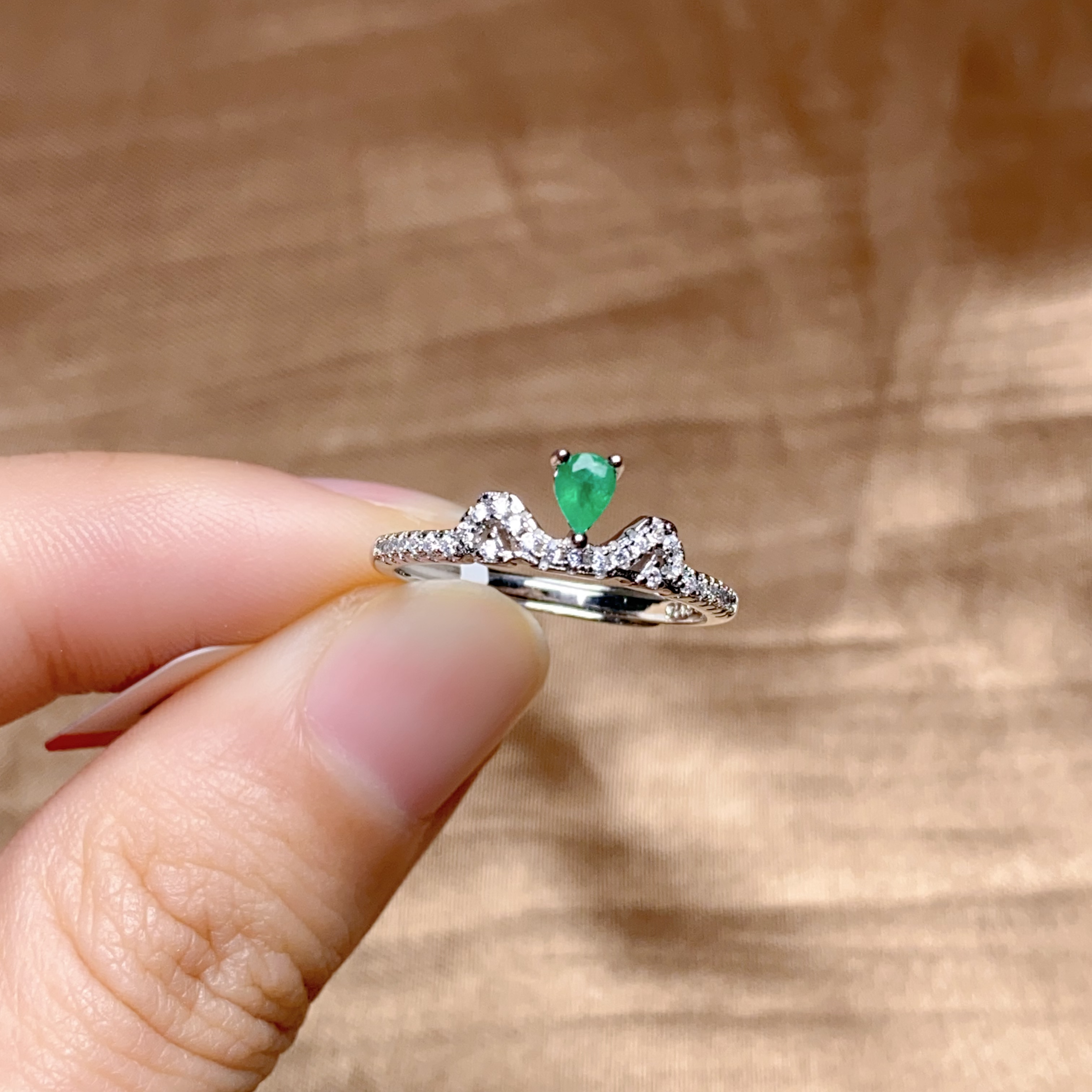 【438】天然祖母绿戒指公主款水滴开口戒3×4毫米