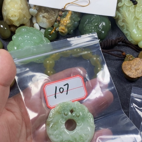 未镶嵌蛇纹石玉手链