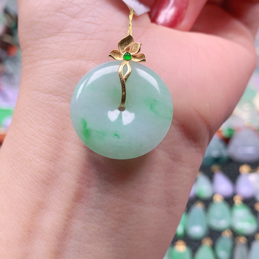 吊坠(不含链)18K金镶嵌翡翠