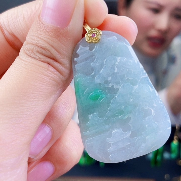 翡翠颈饰未镶嵌饰品